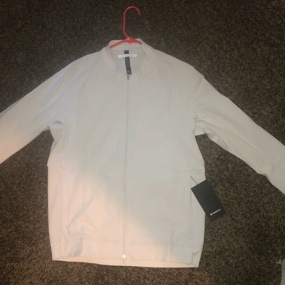 LULULEMON Mens AIRING Easy Bomber SZ L New With Ta